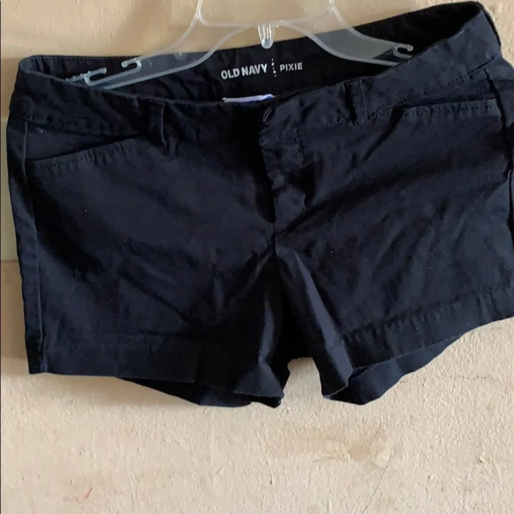 Old Navy  pixie shorts‎